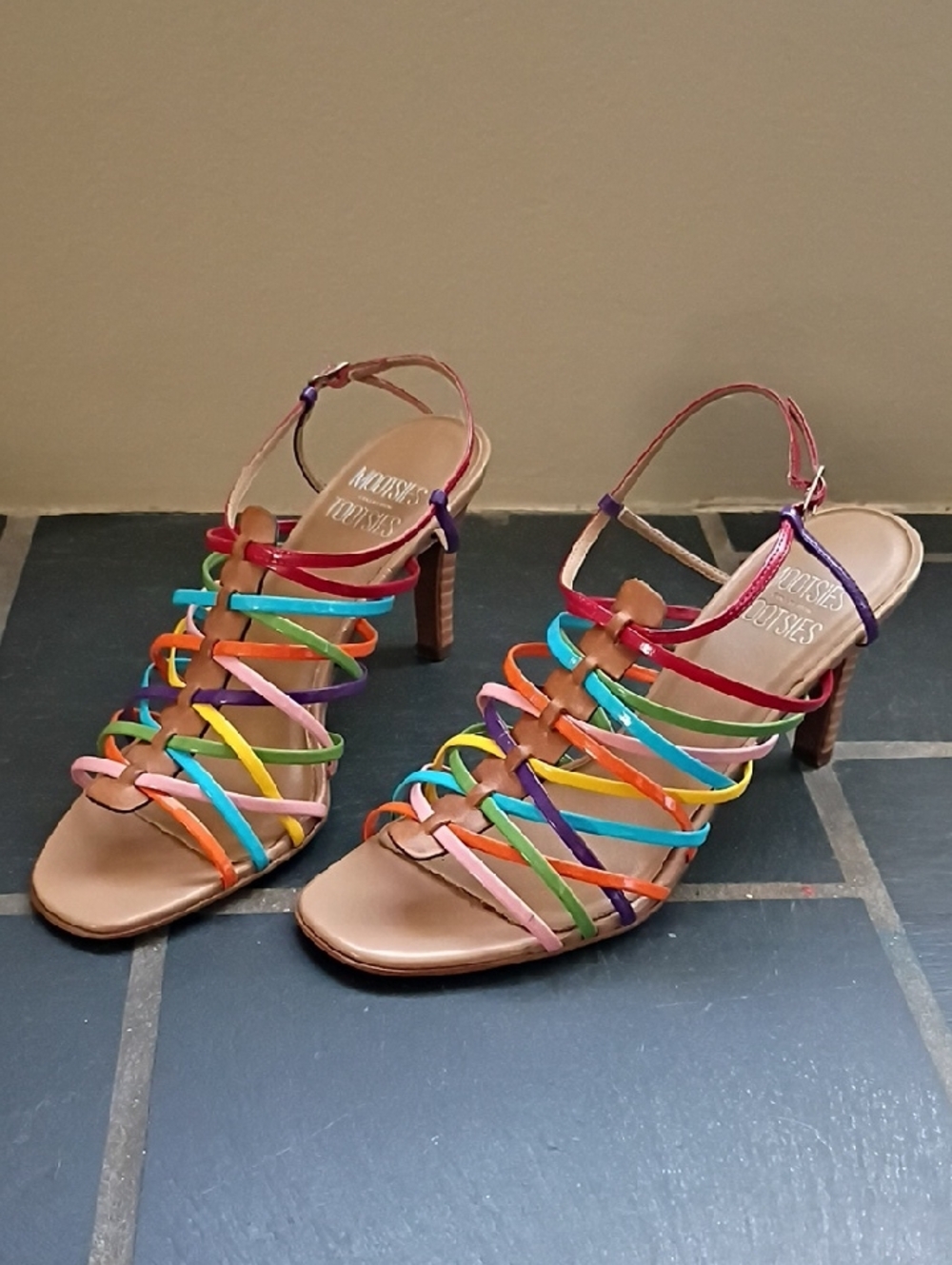 Mootsies Tootsies women’s sandal Rainbow Strappy Heeled dressy open toe sz 7 - Picture 3 of 8